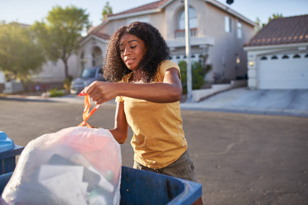 Best Attic Cleanout Services  in Kenworth, IL